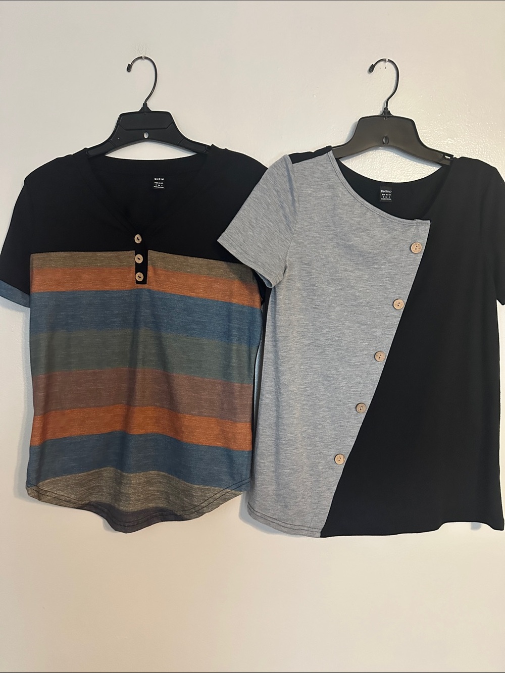 SHEIN Striped Multicolor & Black/Gray Button-Accent Short Sleeve Tops